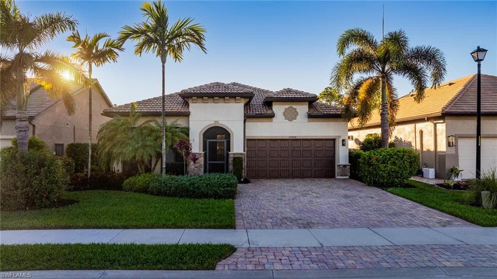 20454 Misty Woods CT-40