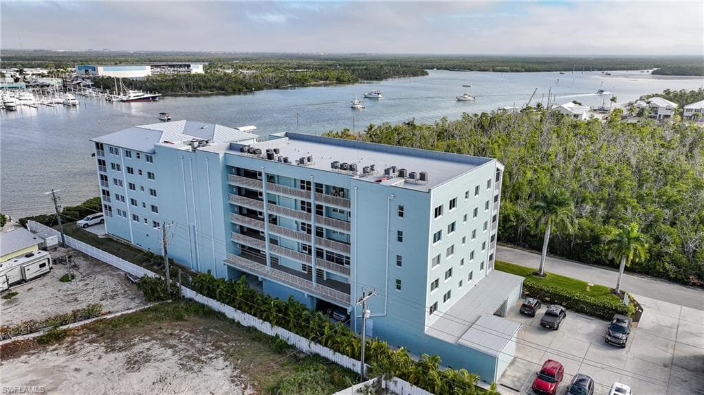 345 Mango ST 604-47