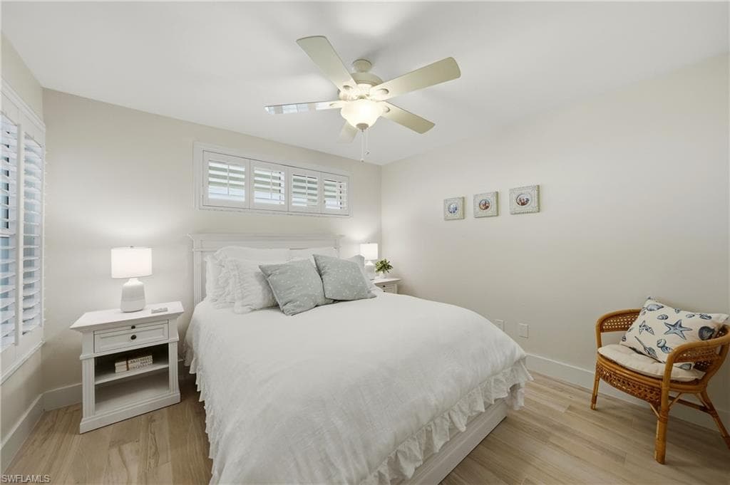 345 Mango ST 604-28