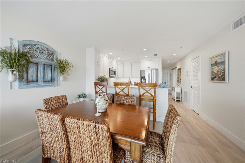 345 Mango ST 604-9
