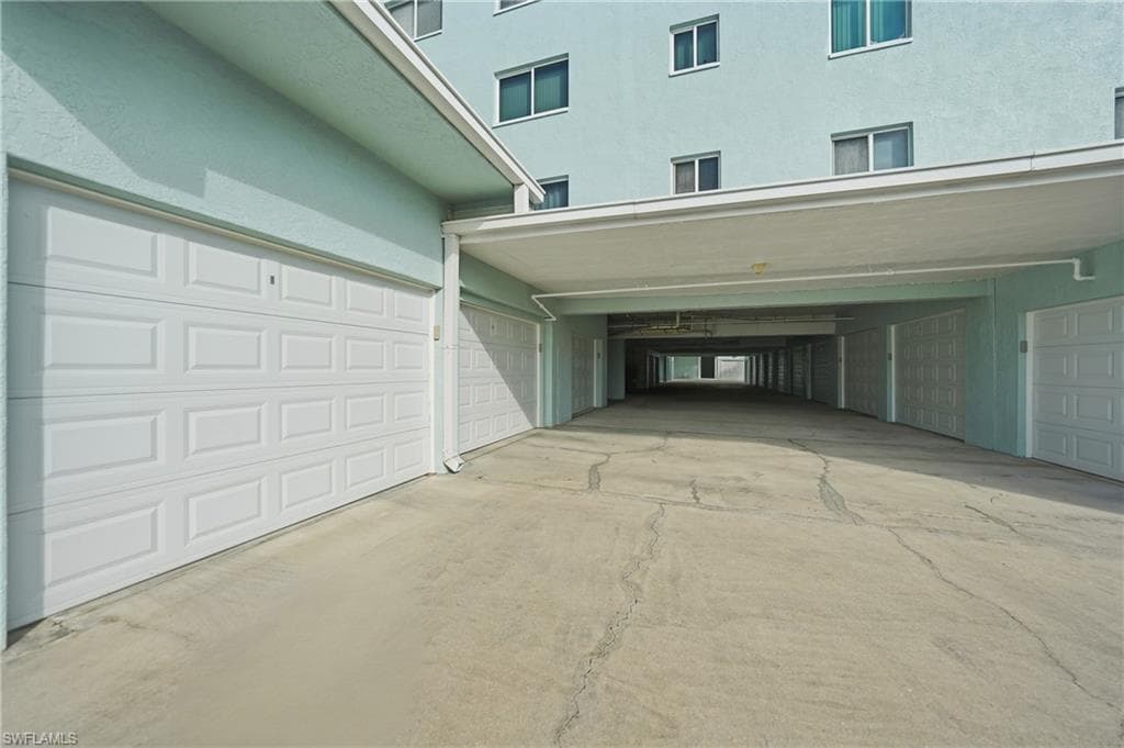 345 Mango ST 604-33