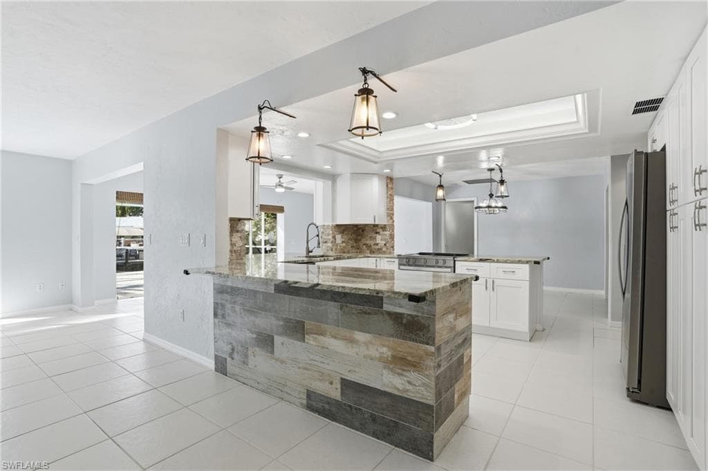 5964 Baker CT-12