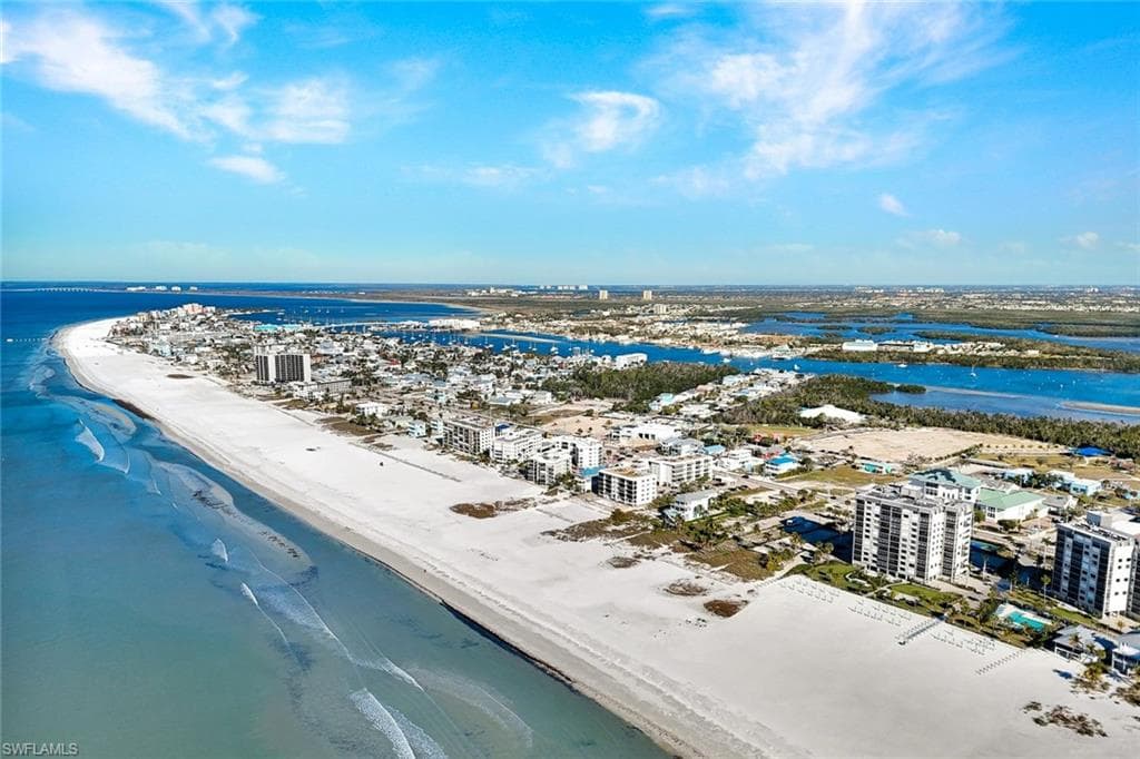 2650 Estero BLVD 42-20