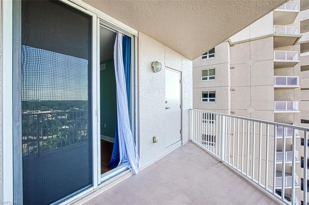 2104 W 1st ST 1004-32