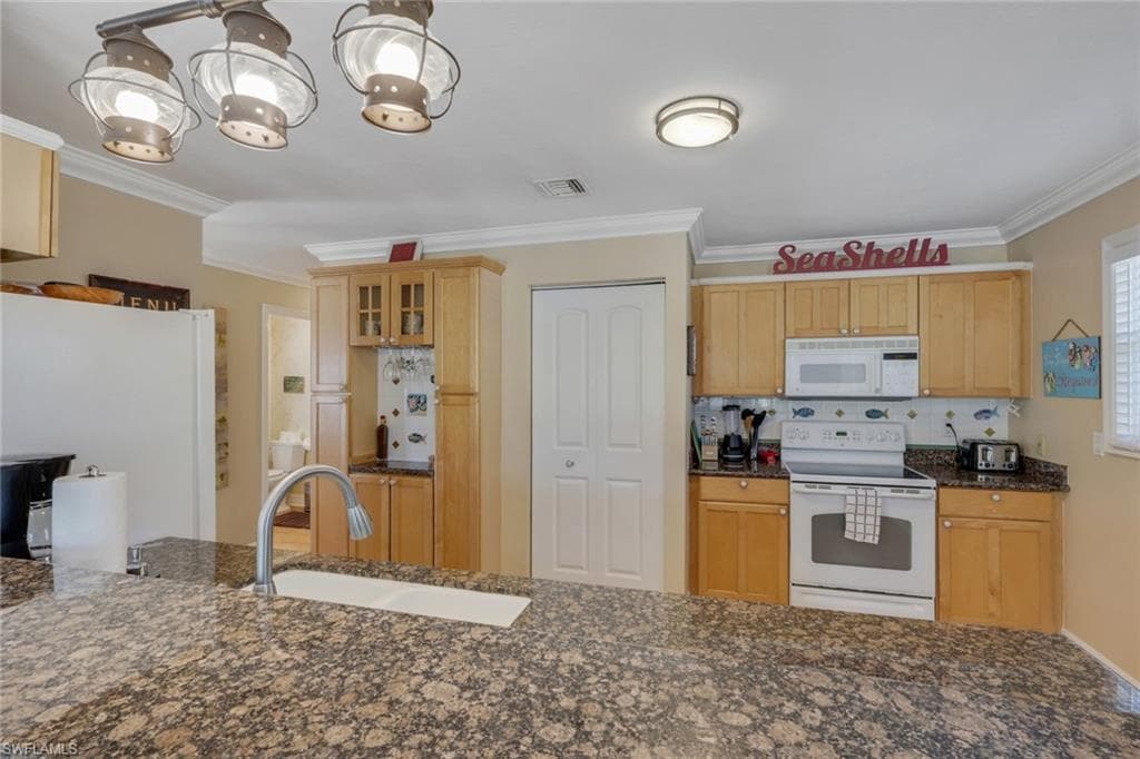 1292 Grand Canal DR-9