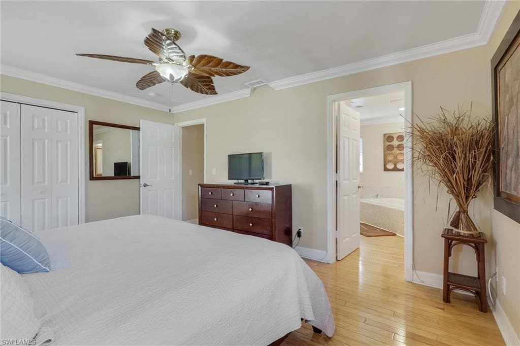 1292 Grand Canal DR-18