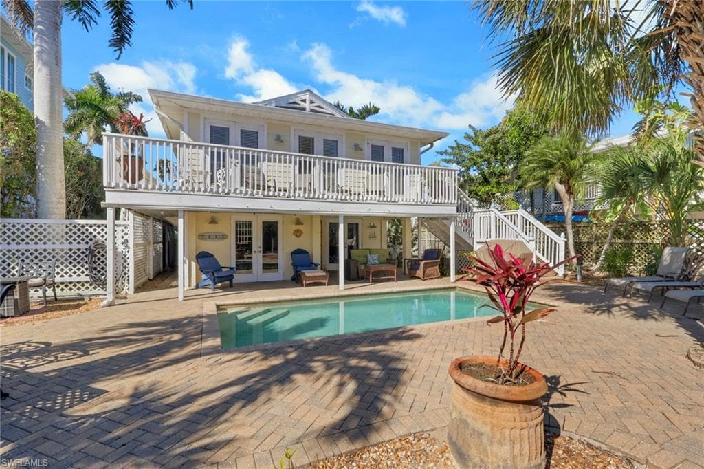 1292 Grand Canal DR-37