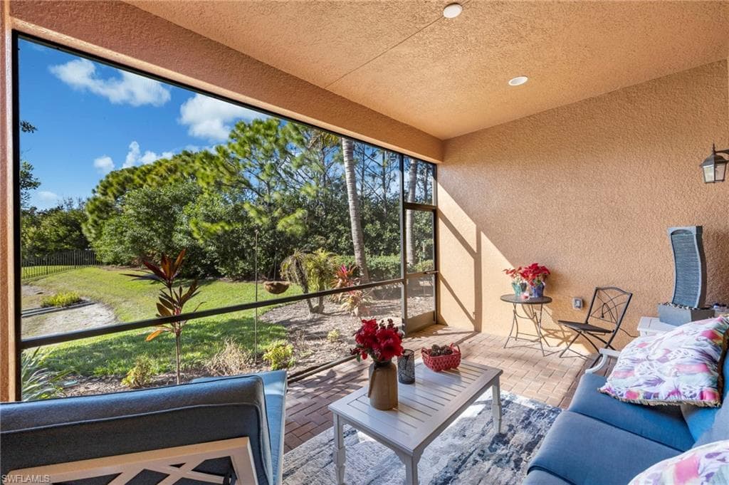 13315 Silktail DR-23