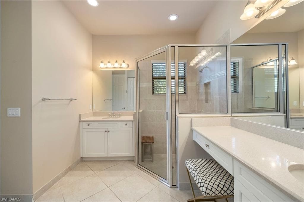 13315 Silktail DR-17