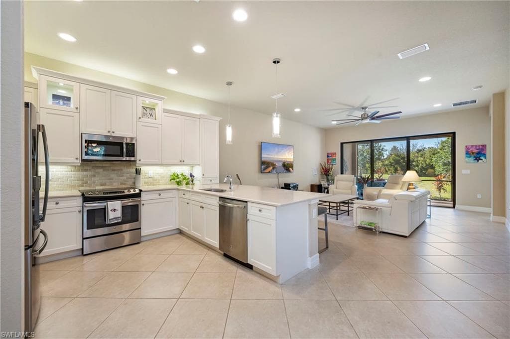 13315 Silktail DR-12