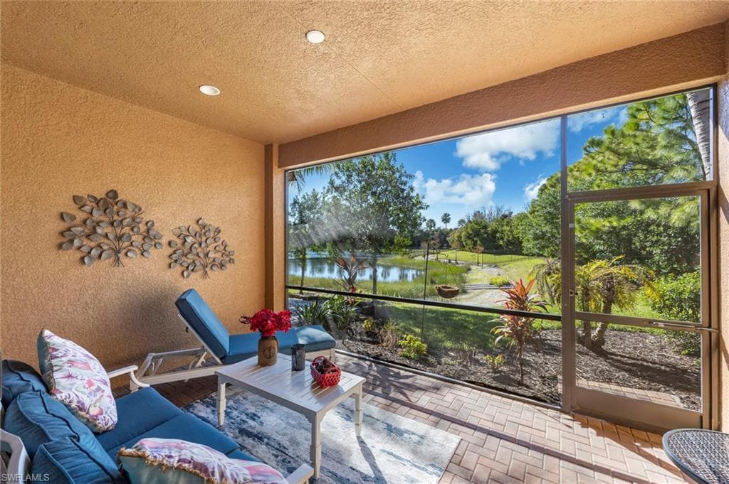 13315 Silktail DR-24