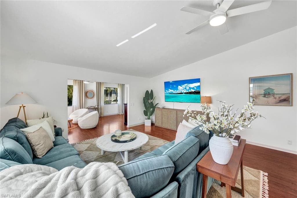 1285 Grand Canal DR-12
