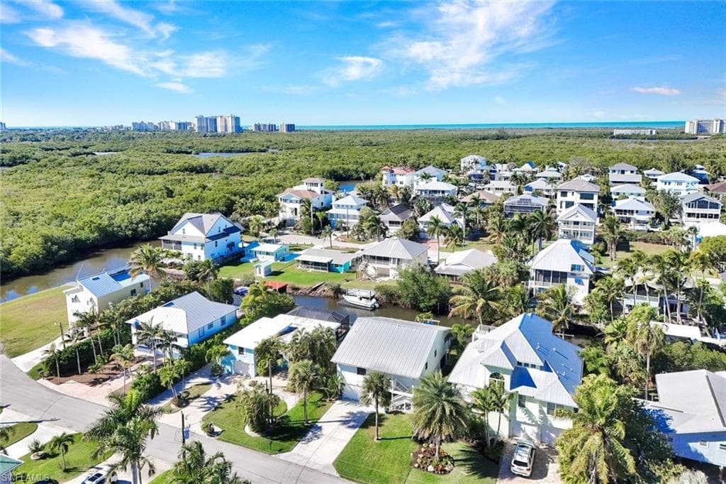 1285 Grand Canal DR-28