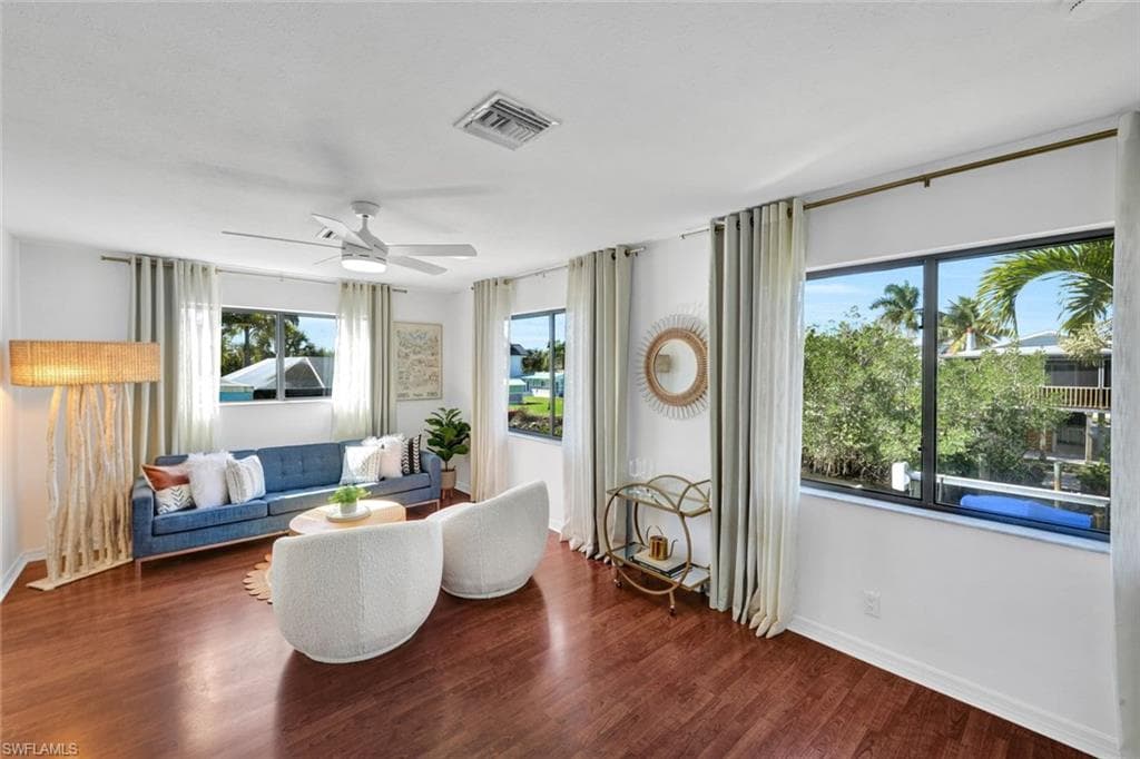 1285 Grand Canal DR-15