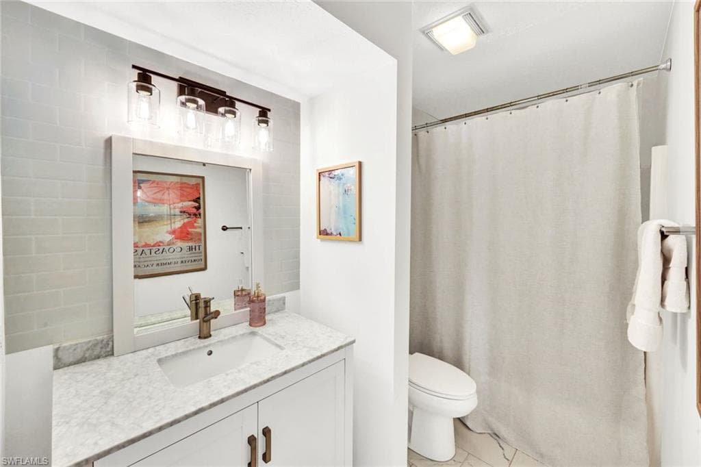 1285 Grand Canal DR-21