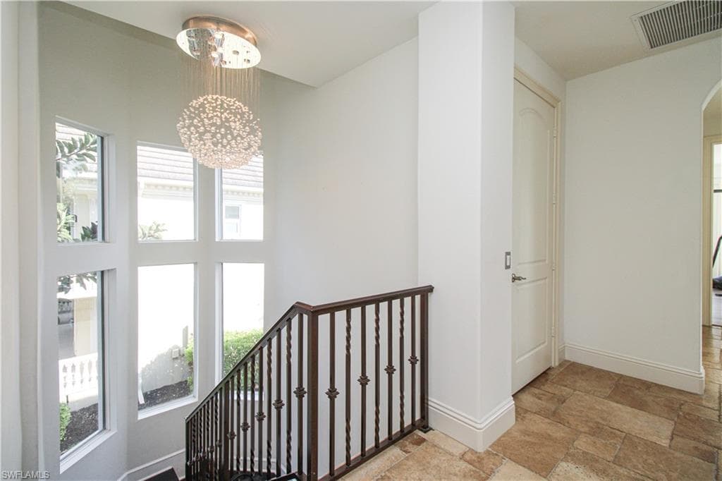 1412 Hemingway PL-43