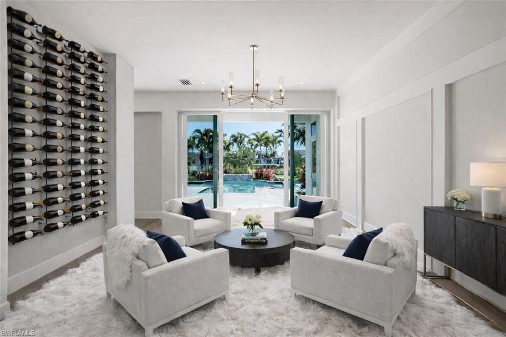 16716 Enclave CIR-16