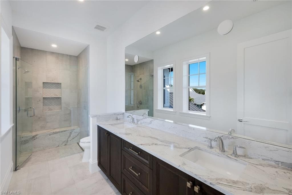 16728 Enclave CIR-34