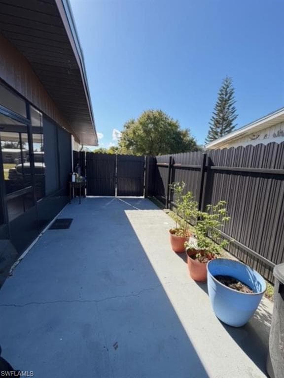 40 Victoria DR-38