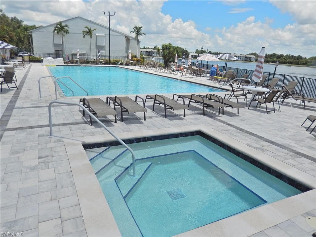 9620 Villa DR 4-33