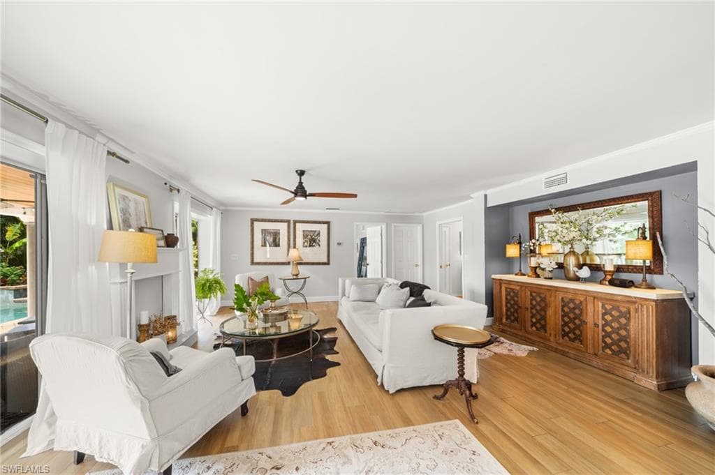 1030 Aqua LN-8
