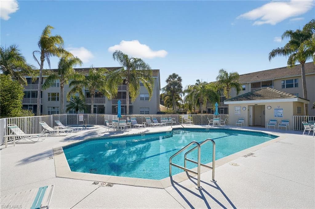 28881 Bermuda Lago CT 202-30