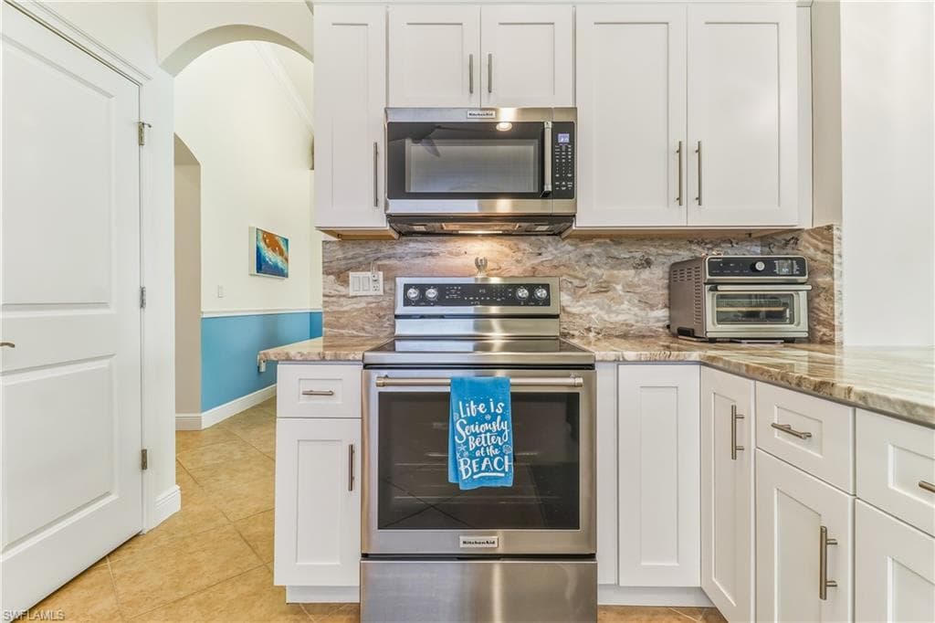 8622 Sumner AVE-11