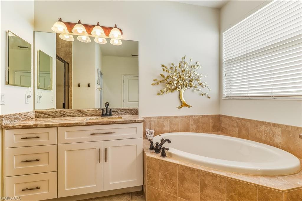 8622 Sumner AVE-25
