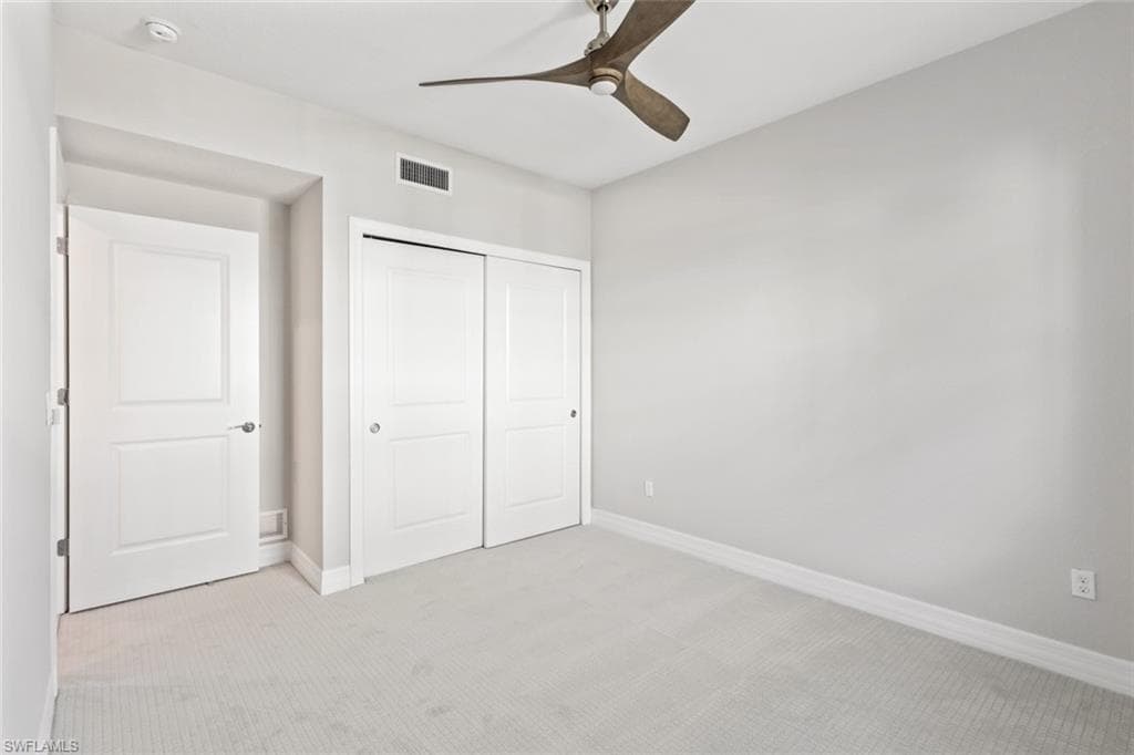 196 Indies DR E 101-29