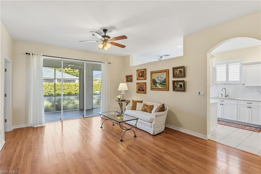 1777 Emerald Cove CIR-4