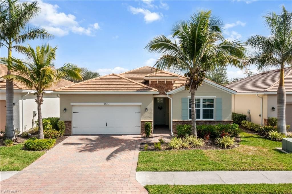 15361 Floresta LN-1
