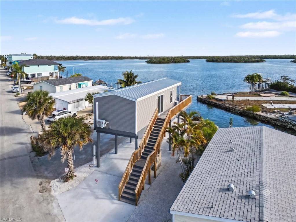 69 Emily LN-8