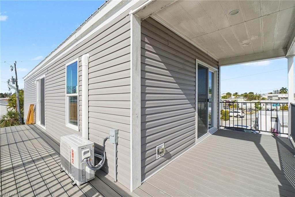 69 Emily LN-21