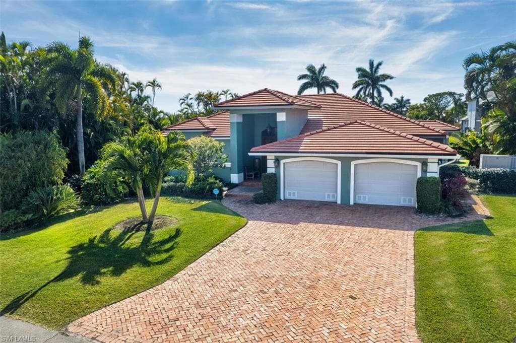 130 Montrose DR-3