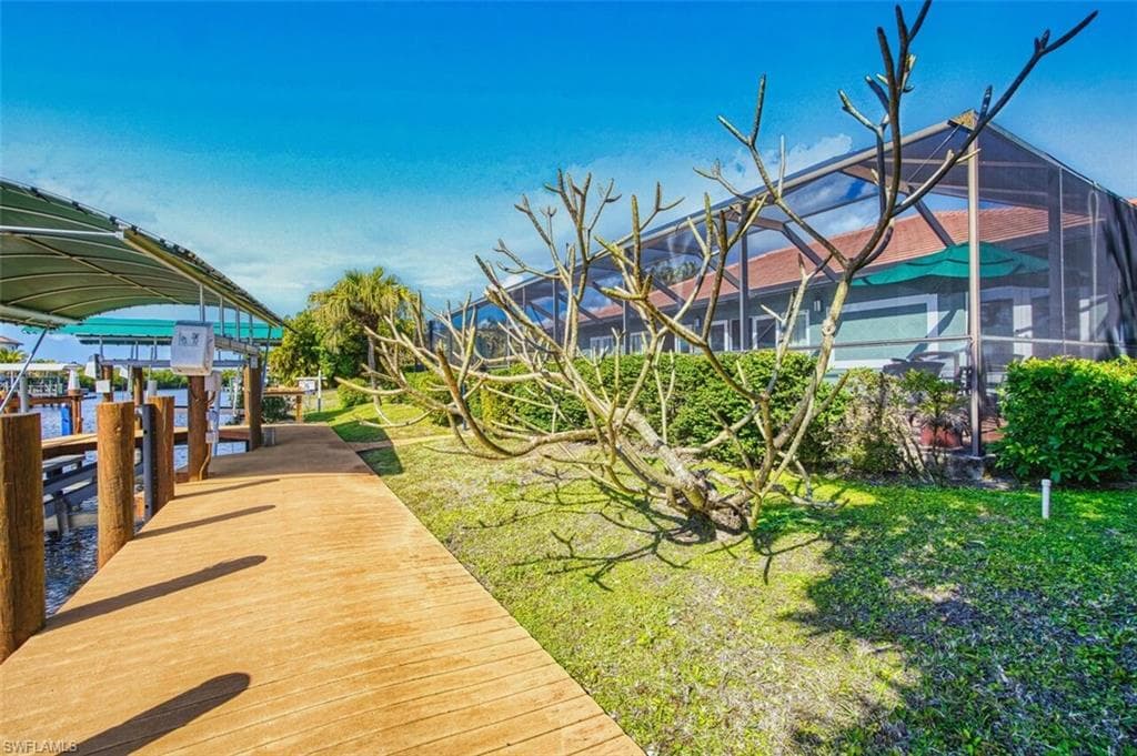 130 Montrose DR-38