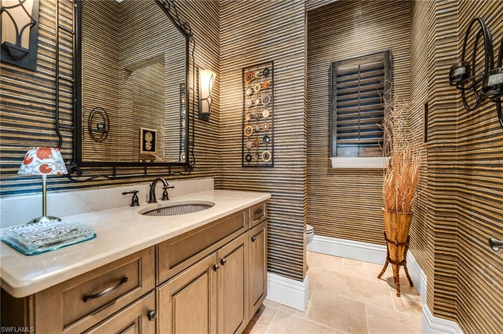 28724 La Caille DR-23