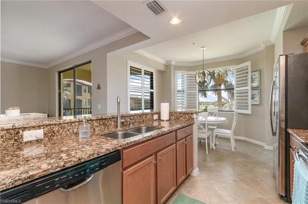 17921 Bonita National BLVD 232-7