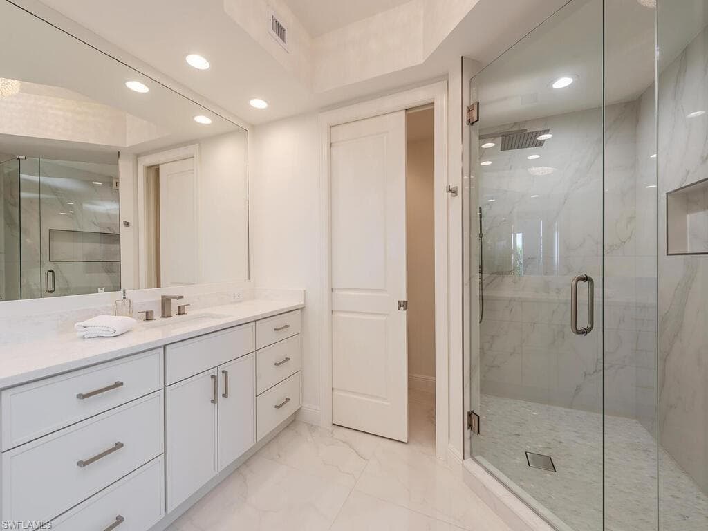 23850 Via Italia CIR 403-13