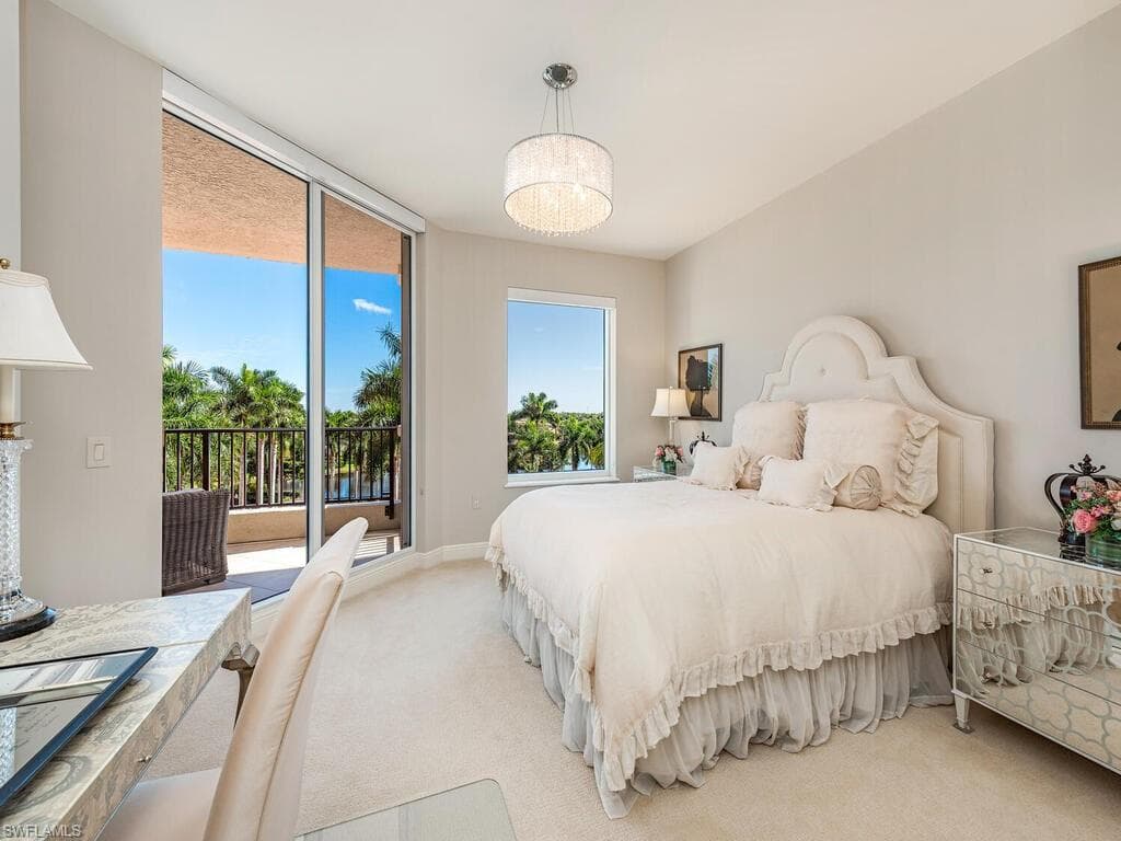 23850 Via Italia CIR 403-16