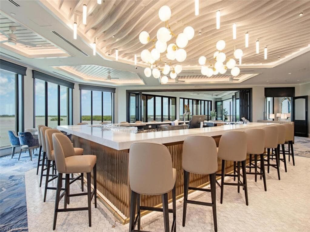 23850 Via Italia CIR 403-32