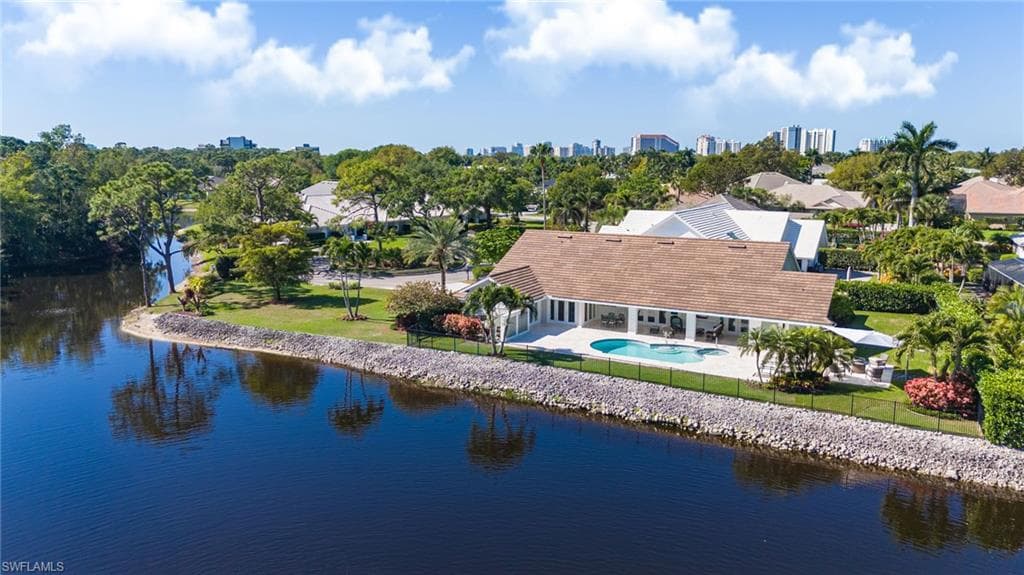 805 Lake Vista CT-34