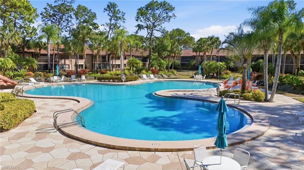 3231 Horse Carriage WAY 10-34