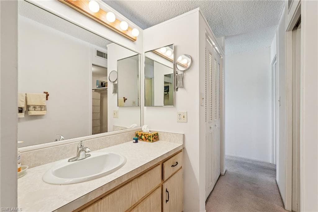 5959 Winkler RD 305-23