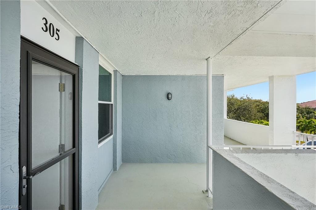 5959 Winkler RD 305-3
