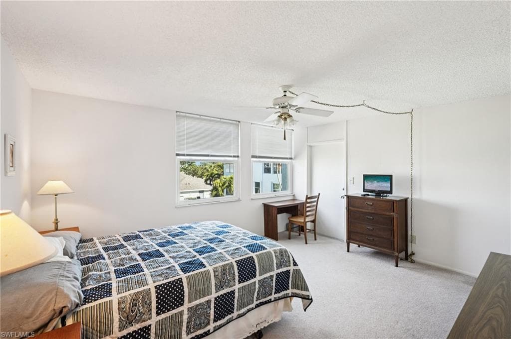 5959 Winkler RD 305-21