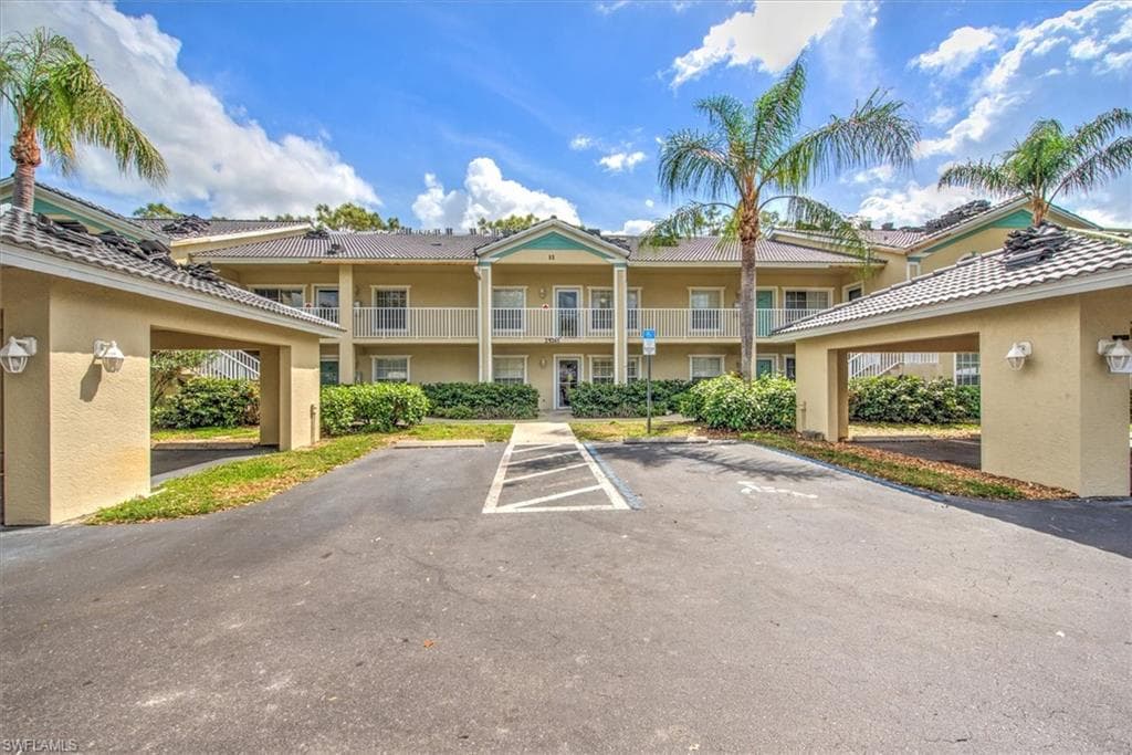 25741 Lake Amelia WAY 202-5