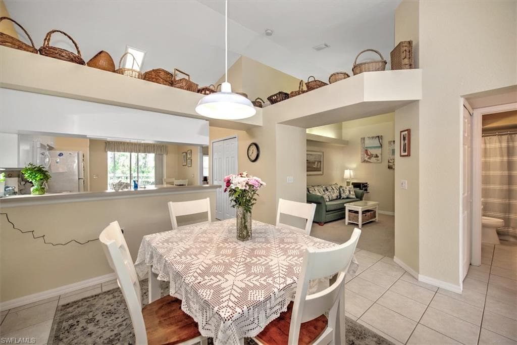 25741 Lake Amelia WAY 202-14