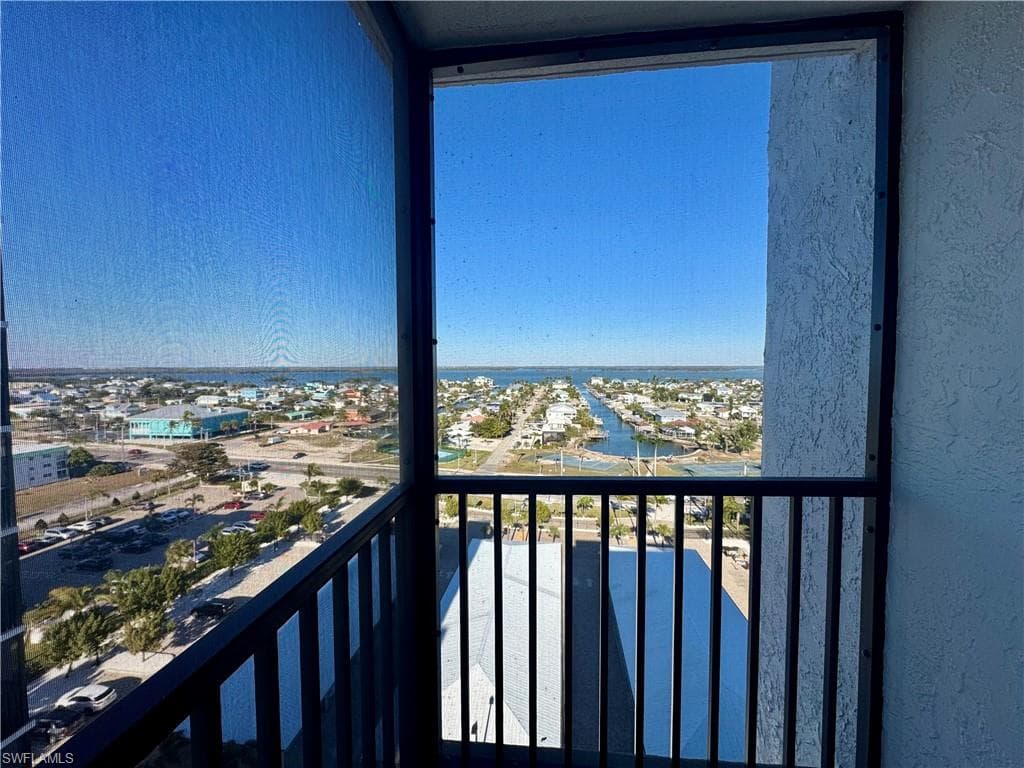 6612 Estero BLVD 1201-7