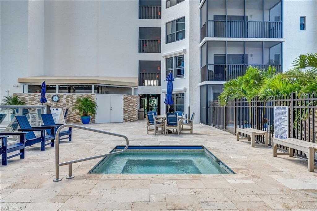 6612 Estero BLVD 1201-28