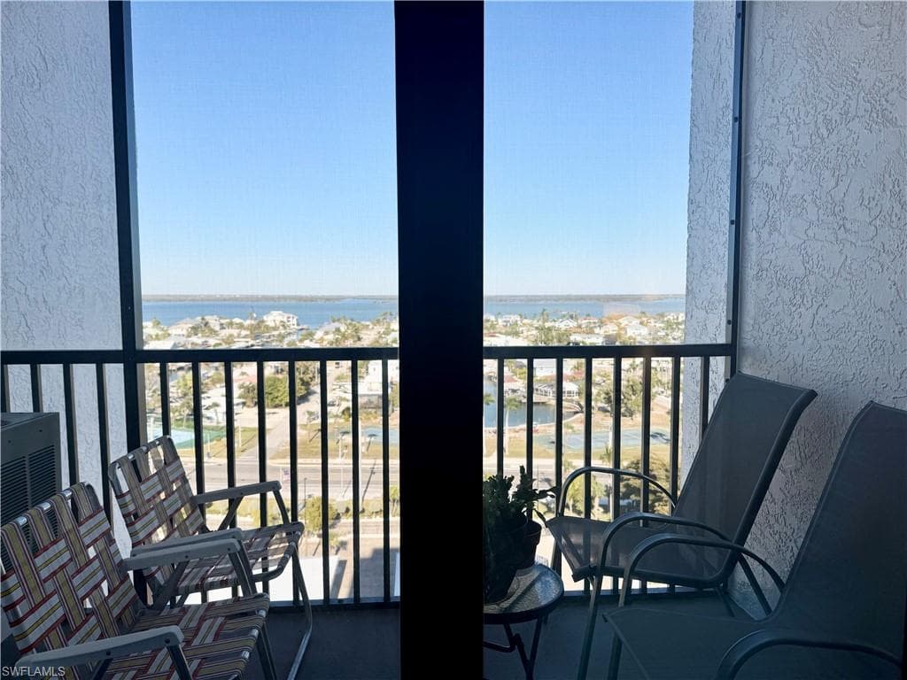 6612 Estero BLVD 1201-9